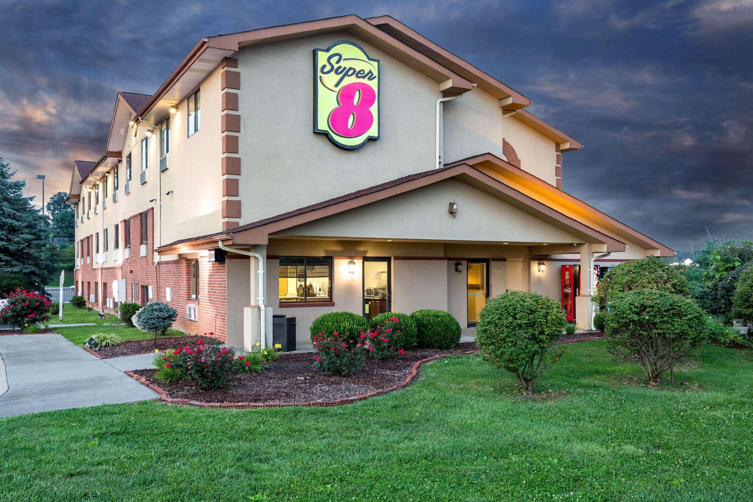 Super 8 By Wyndham Abingdon Va Hotel Exterior photo