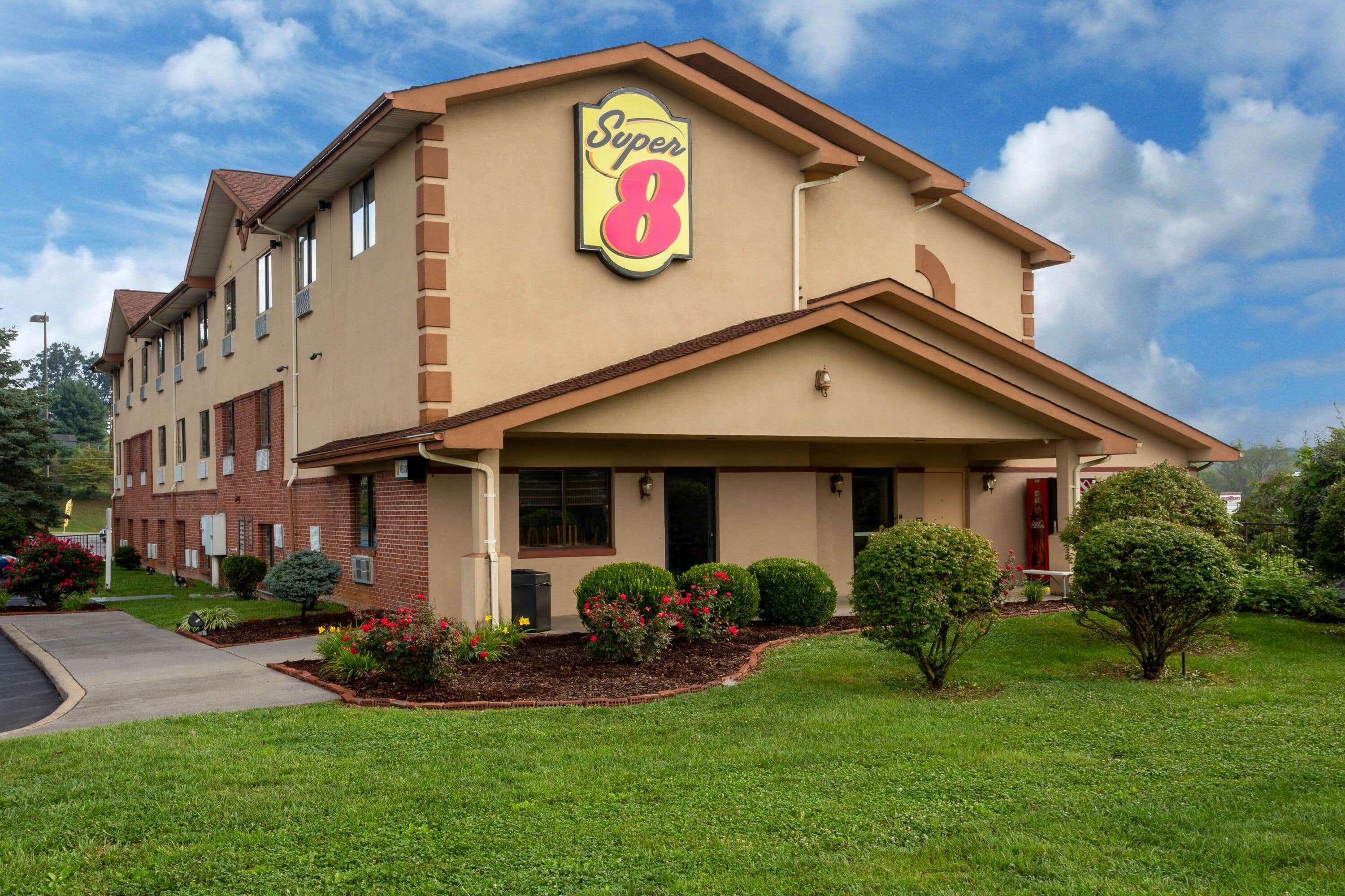 Super 8 By Wyndham Abingdon Va Hotel Exterior photo